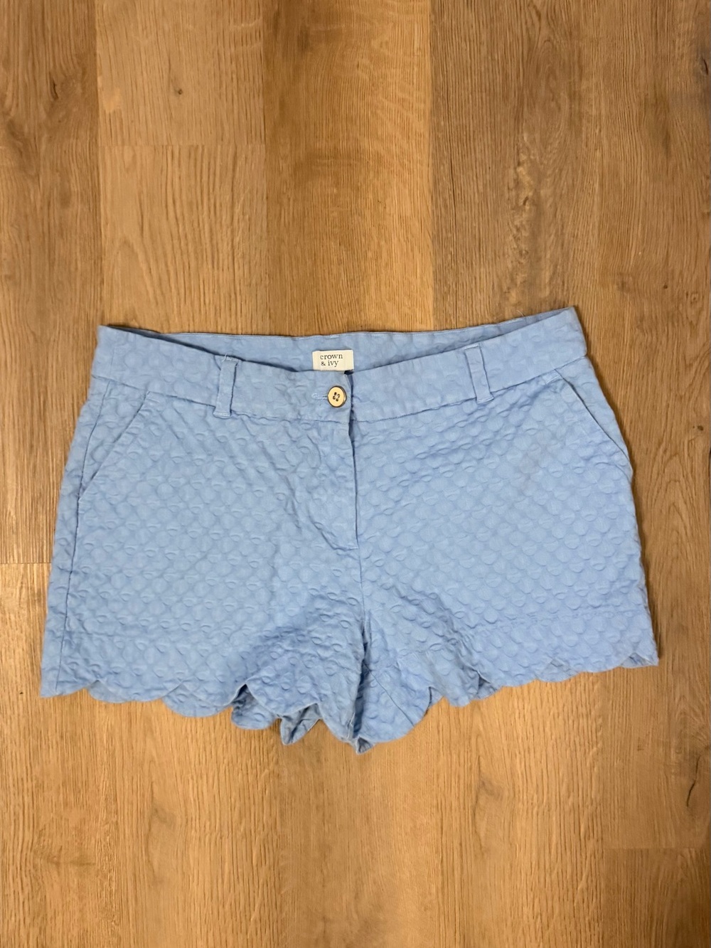 Crown & Ivy Shelby Scalloped Shorts Blue Textured Size 12